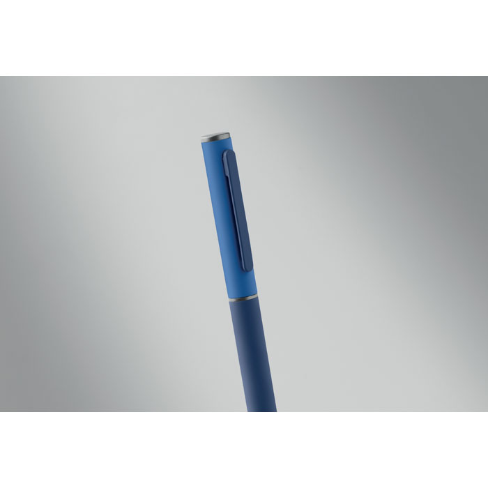 mo3174-04-back